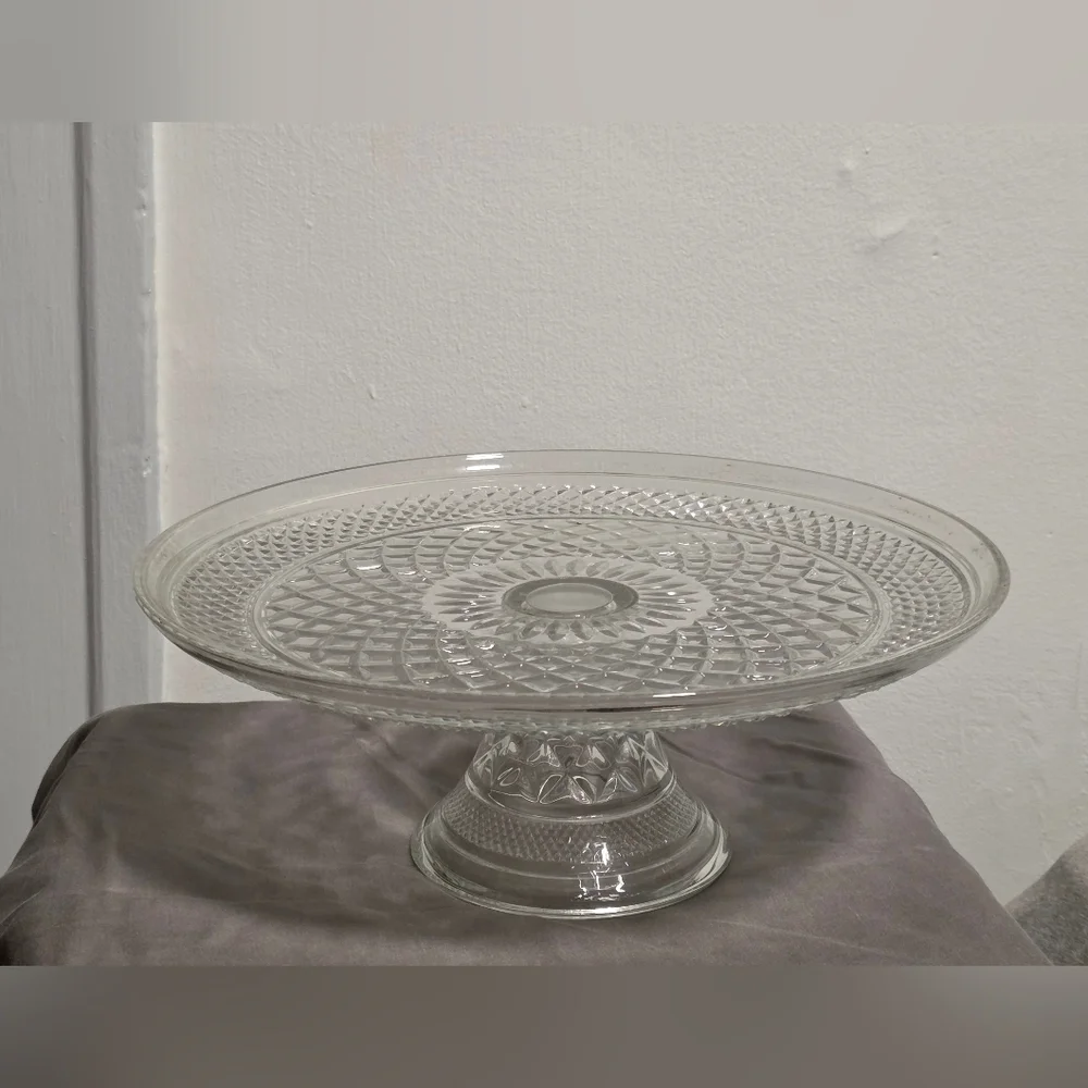 Anchor Hocking Vintage Wexford Pattern Clear Glass Cake Stand 12